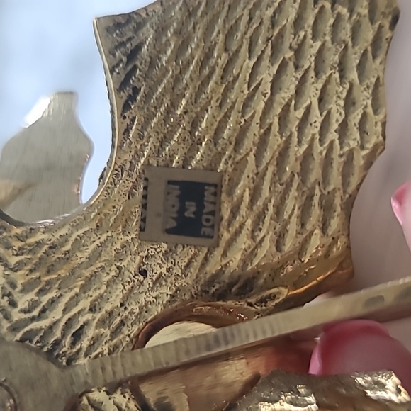 Vintage Solid Brass Leaf Candle Holder - Picture 7 of 10